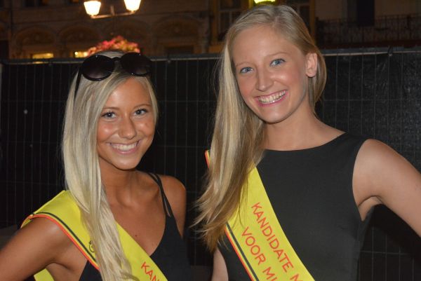 O blondă ajunge la Miss World printre primele 3 locuri