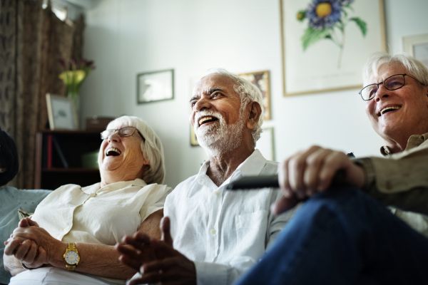 La întrebarea: „Ce ai obţinut în viaţa asta?“ răspund diverşi pensionari
