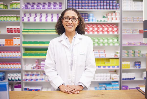 Farmacistul: – Ştiţi că este o reţetă de anticoncepţionale?