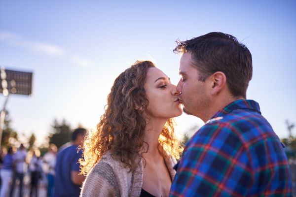 Bulă se întoarce acasă și primește cel mai pasional sărut