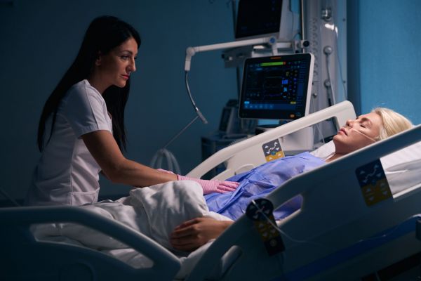 -Îmi pare rău, domnule, pare în comă.