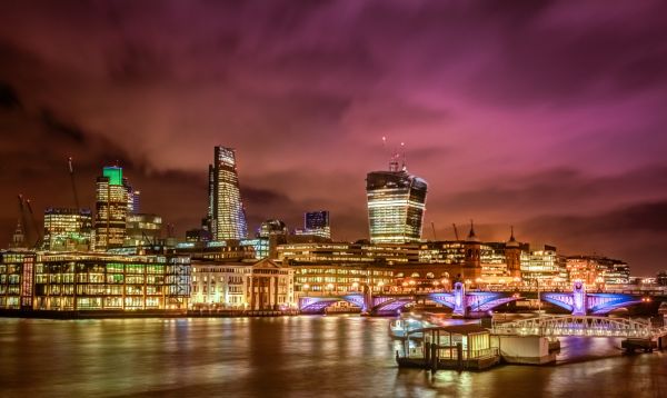 Un oltean merge într-o excursie la Londra