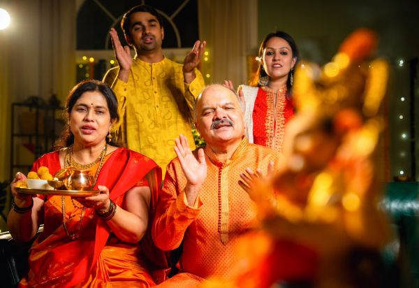 Un indian merge la primărie pentru a-și schimba numele