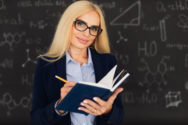 Bulă își irită profesorul de la facultate