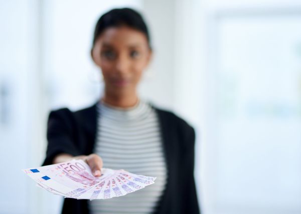 La angajare: – Cât voi câștiga?