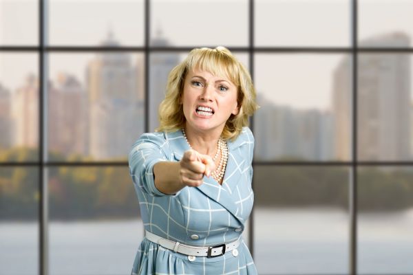 – Spune unde ai fost nemernicule?