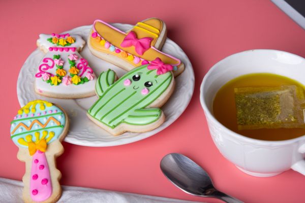 – Ce să vă aduc la desert, domnule?