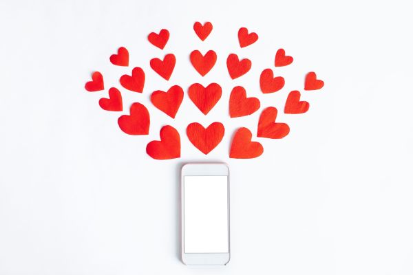 – Iubitule, abia aștept să te întorci din delegație