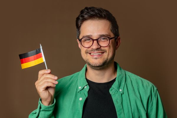 – M-a oprit un neamț pe stradă