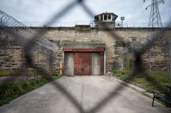 – Bulă, tu cum ai ajuns aici?