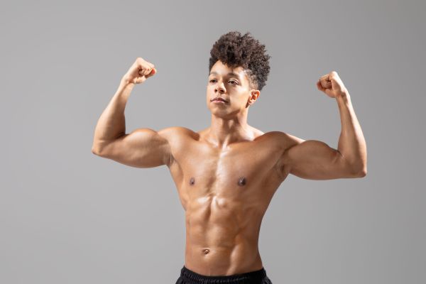 Bulă se crede cel mai tare bărbat