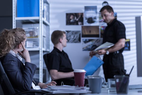 - V-am semnalat dispariția soției mele