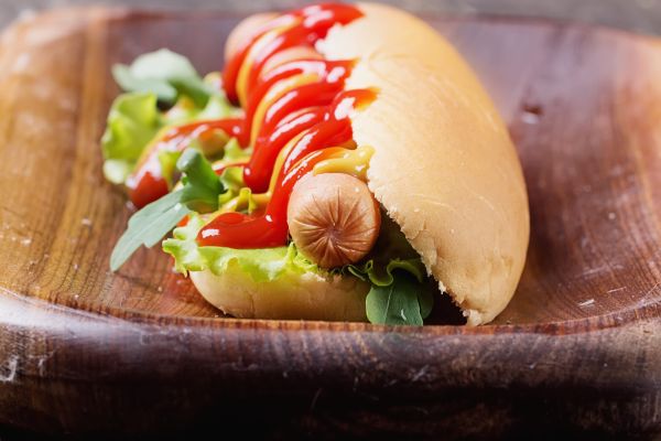 - Mamă, înghețata e mai sănătoasă decât crenvurștii?