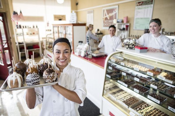 – Domnule Bulă, bine ați revenit. Cu ce vă servesc?