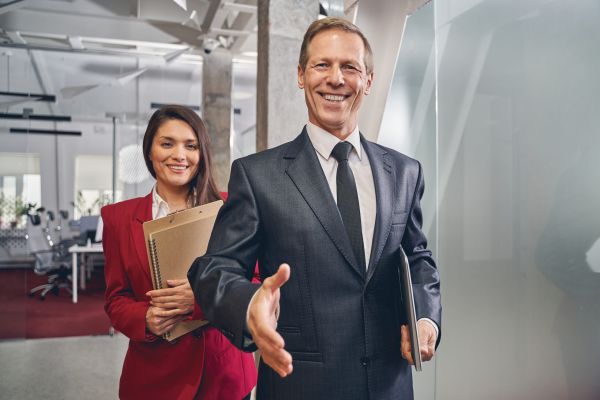 - Am intrat în afaceri