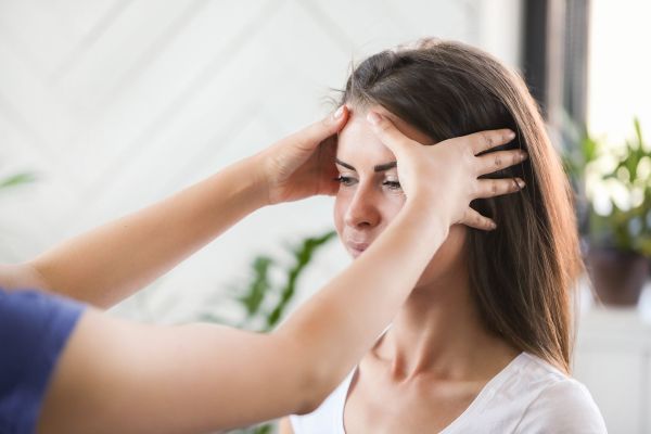 - Dragă, ești plină de cucuie. Ce-ai pățit?!