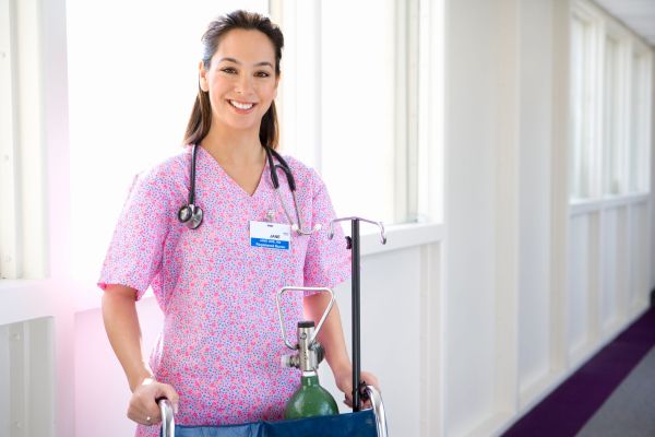 La doctor în diverse țări