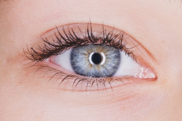 Alinuța:- Dragul meu, ştii ce citesc în ochii tăi?