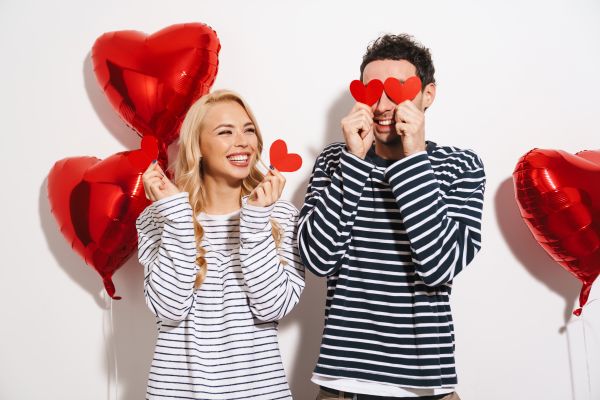 BUBULINA: -Iubitule, se apropie Sfântul Valentin