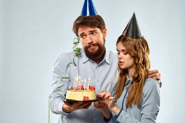 - De ce nu-ți sărbătorești niciodată ziua de naștere?