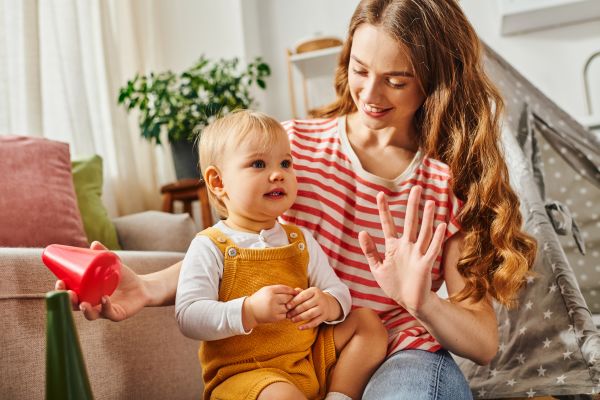 Dădaca și bebelușul