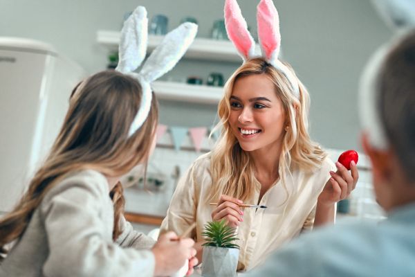 - Sunteți cumva păcătoasa care s-a îmbătat la petrecerea de Paște