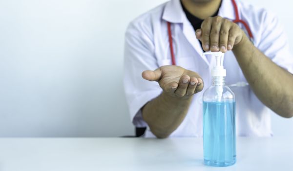 - Ce spun retailerii când zboară spirtul de pe rafturi?