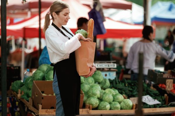 - Cu cât luați mai mult, cu atât este mai ieftin