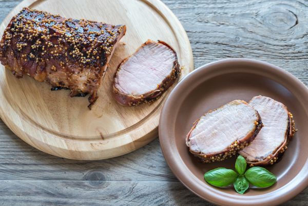 Preotul și carnea de porc