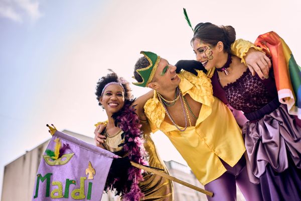 Bulă merge la carnaval